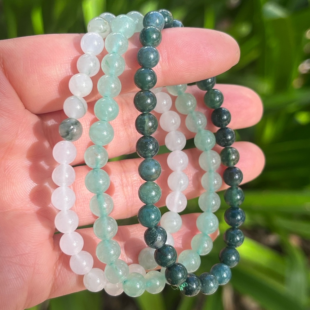 4mm green stretchable bracelet set